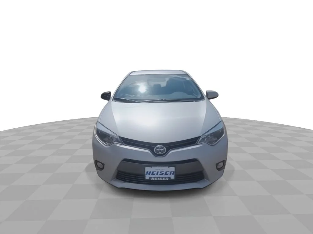 Used 2016 Silver Toyota LE Plus image 3