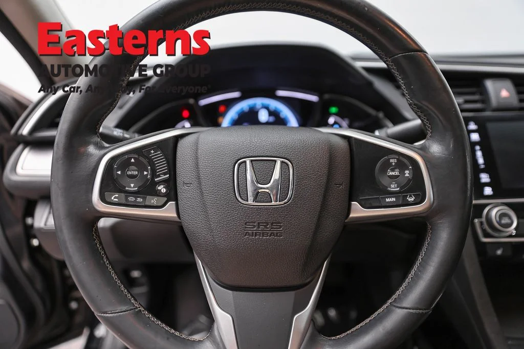 Used 2017 Black Honda Touring image 10