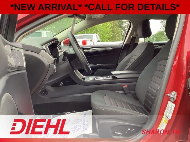 Used 2020 Red Ford SE image 20