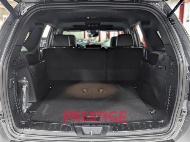 New 2026 Destroyer Gray Clear-Coat Exterior Paint Dodge SRT Hellcat image 7