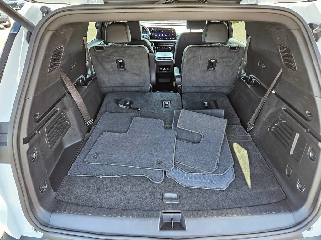 2026 Chevrolet Traverse LT - Photo 17