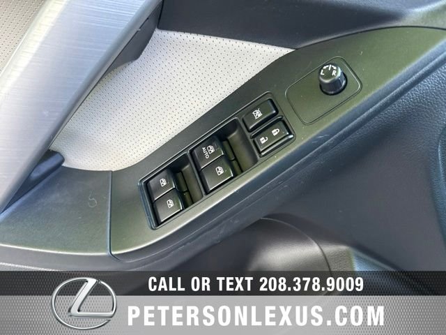 Used 2014 Silver Subaru 2.5i Limited image 22
