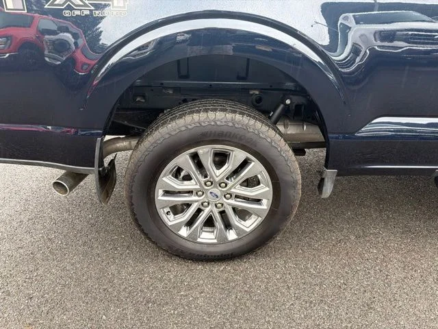 Used 2025 Antimatter Blue Metallic Ford Lariat image 15