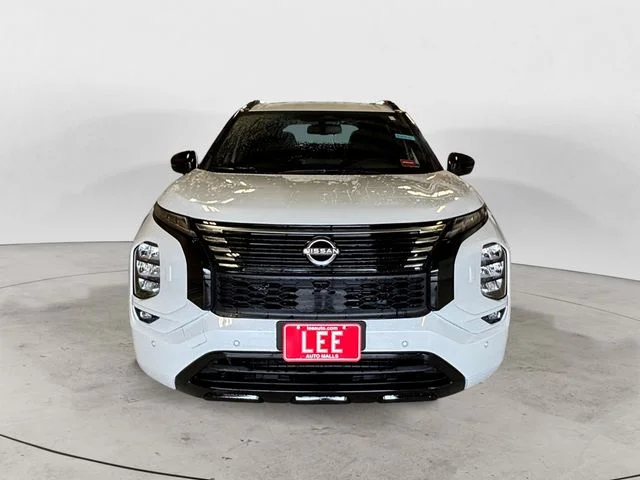 New 2026 White Nissan Platinum image 9