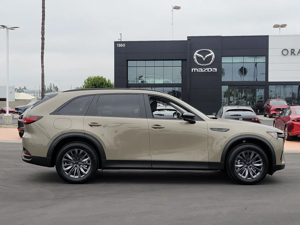 New 2026 Zircon Sand Metallic Mazda SC Plus AWD image 28