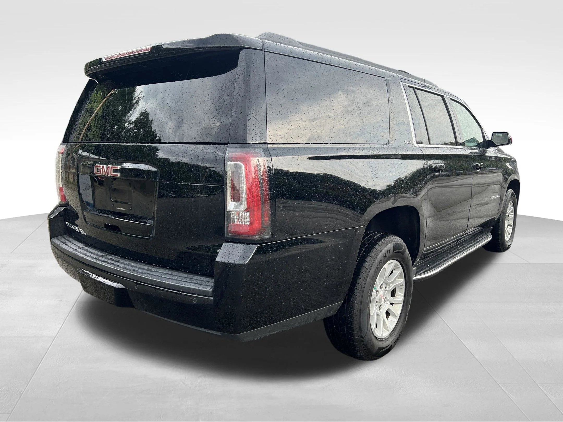 Used 2020 Black GMC SLT image 7