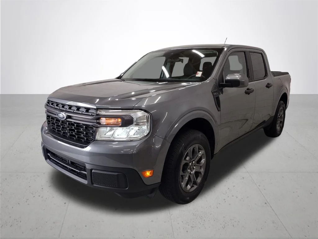 Used 2022 Gray Ford XLT image 2