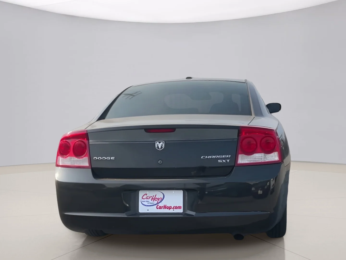 Used 2010 Black Dodge SXT image 4
