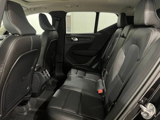 New 2026 Onyx Black Volvo Plus image 21