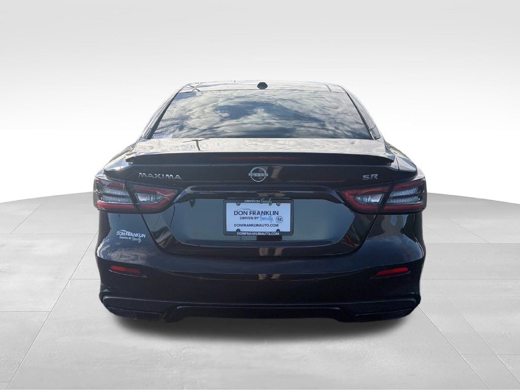 Used 2023 Black Nissan SR image 5