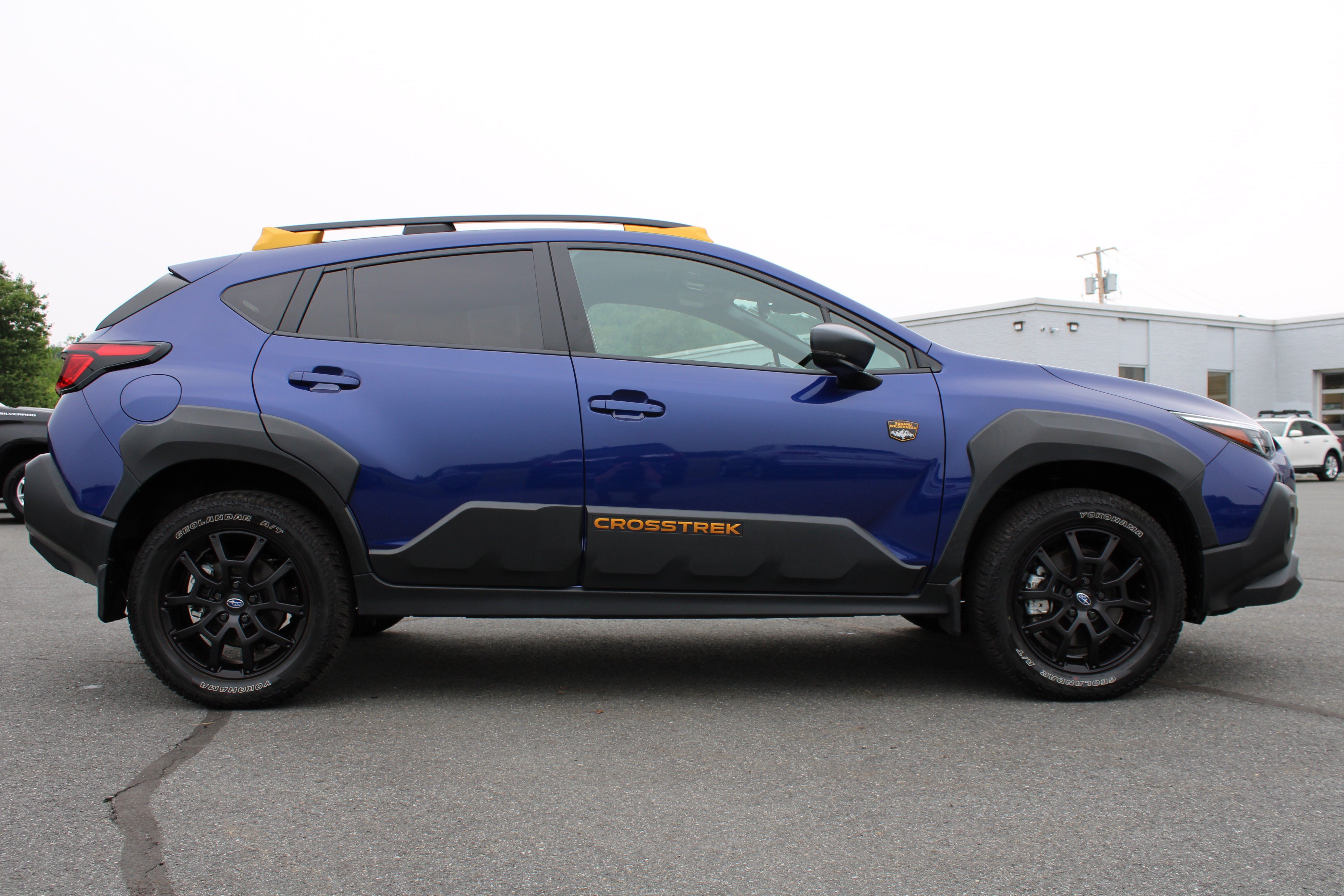 Used 2025 Sapphire Blue Pearl Subaru Wilderness image 6
