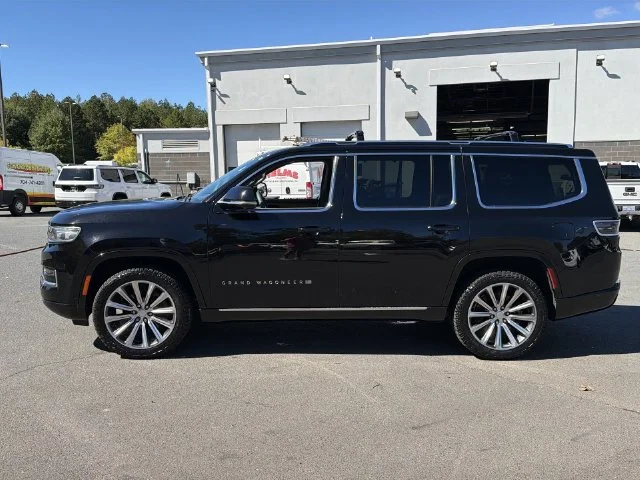 Used 2023 Black Jeep Series II image 10