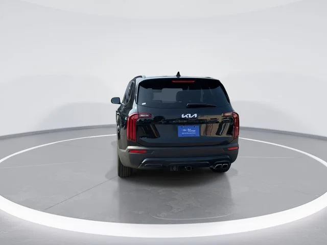 Used 2022 Black Kia SX image 6