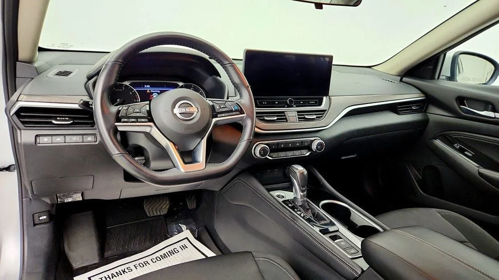 Used 2023 Brilliant Silver Metallic Nissan 2.5 SV Sedan image 13