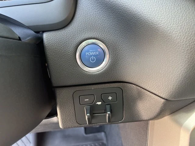 2024 Toyota Tundra Limited - Photo 22
