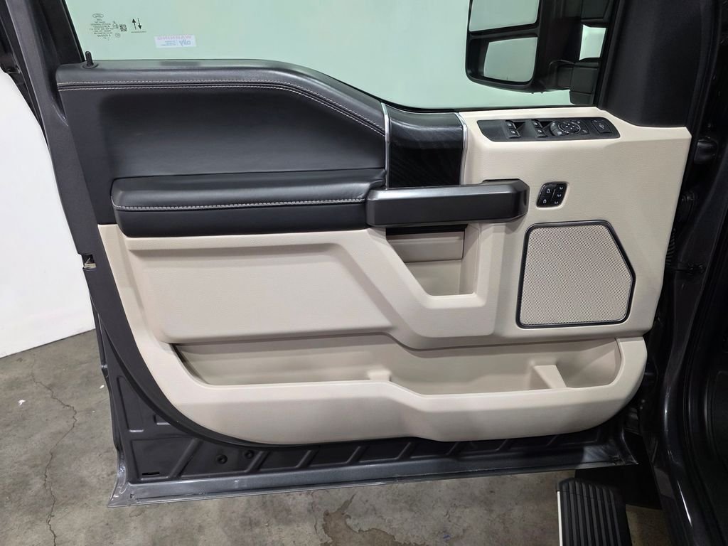 Used 2021 Gray Ford Limited image 34