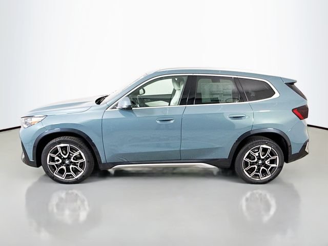New 2026 Green Metallic BMW xDrive28i image 4