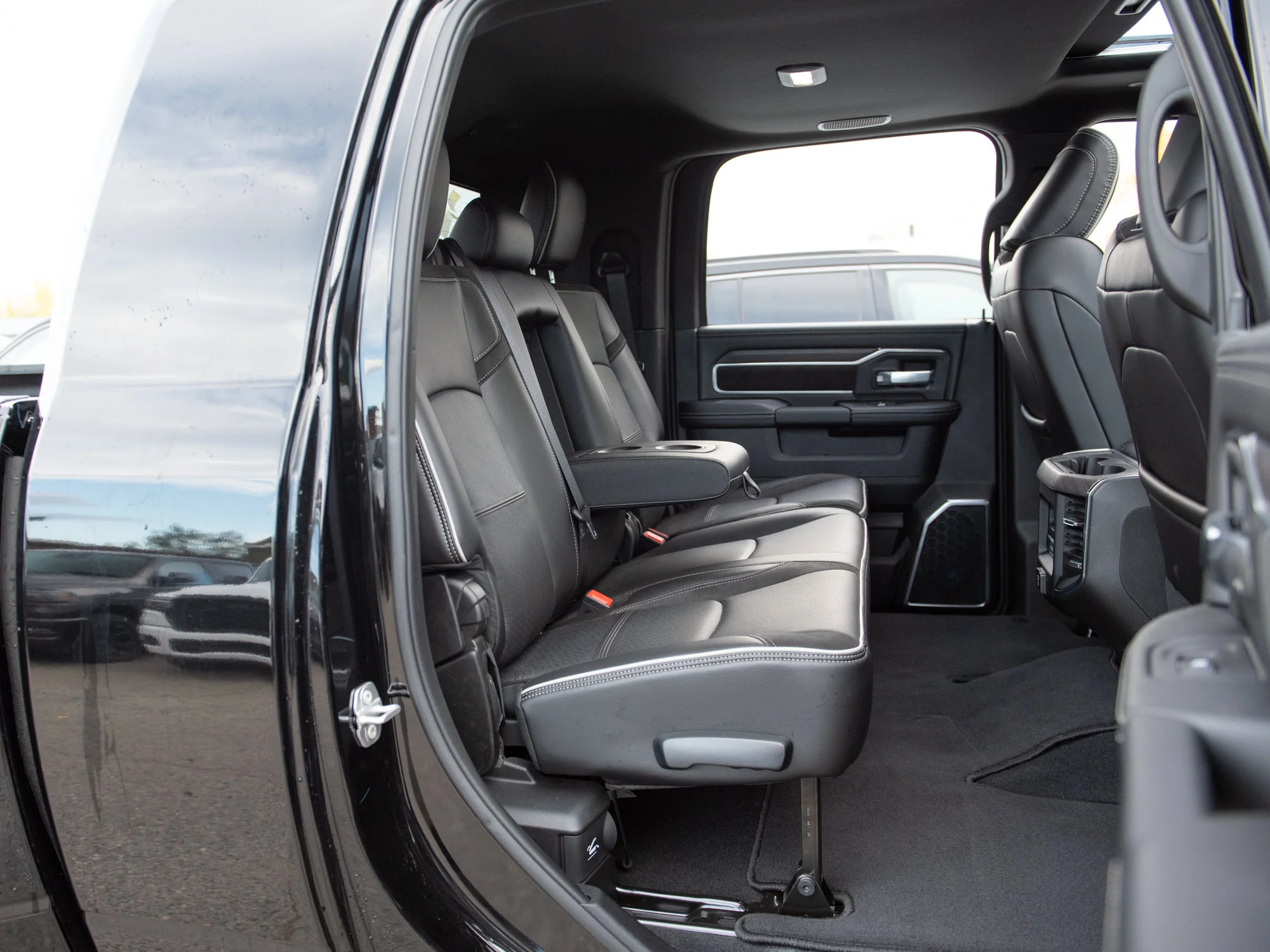 New 2026 Black RAM Laramie Night* Mega Cab 4x4, Max Tow Pkg, Sunroof, Heated/Ventilated Leather image 25