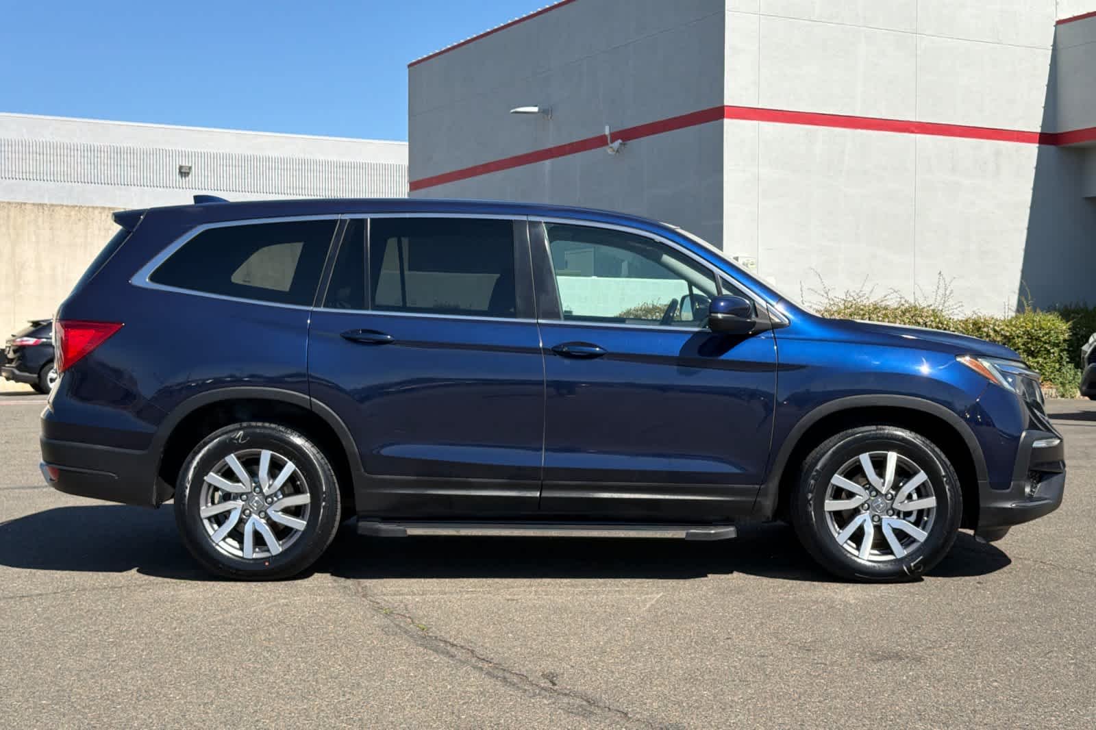 Used 2019 Obsidian Blue Pearl Honda EX-L image 6