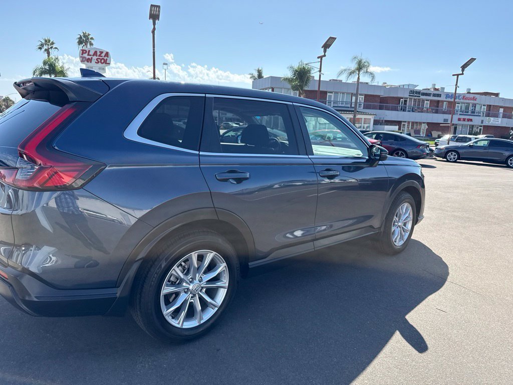 Used 2024  Honda EX image 4