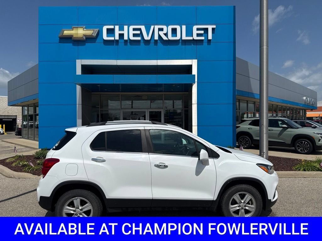Used 2020 Chevrolet Trax LT with VIN KL7CJPSB2LB042810 for sale in Fowlerville, MI