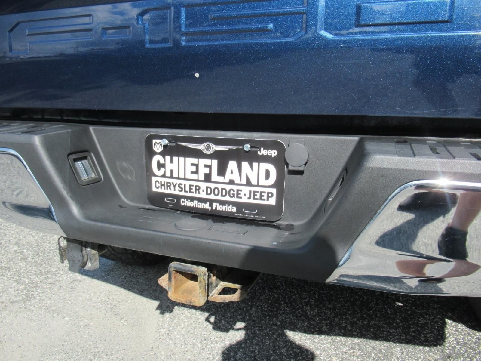 Used 2018 Blue Ford XLT image 31