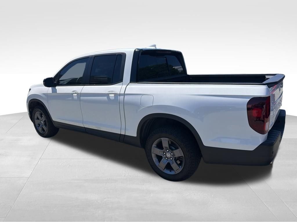Used 2024 White Honda TrailSport image 3
