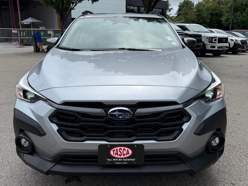 Used 2024 Ice Silver Metallic Subaru Premium image 3