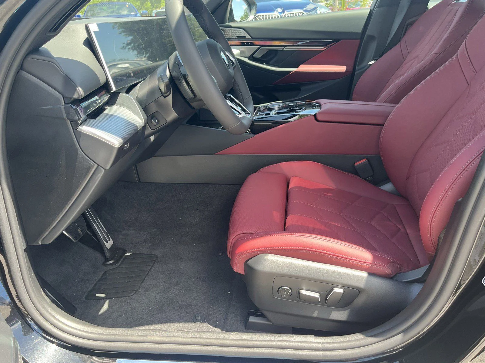New 2027 Black Sapphire Metallic BMW 530i image 25