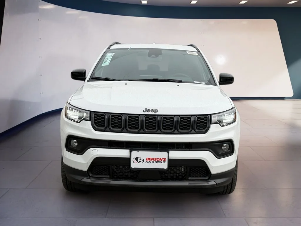 New 2026 White Jeep Latitude image 8