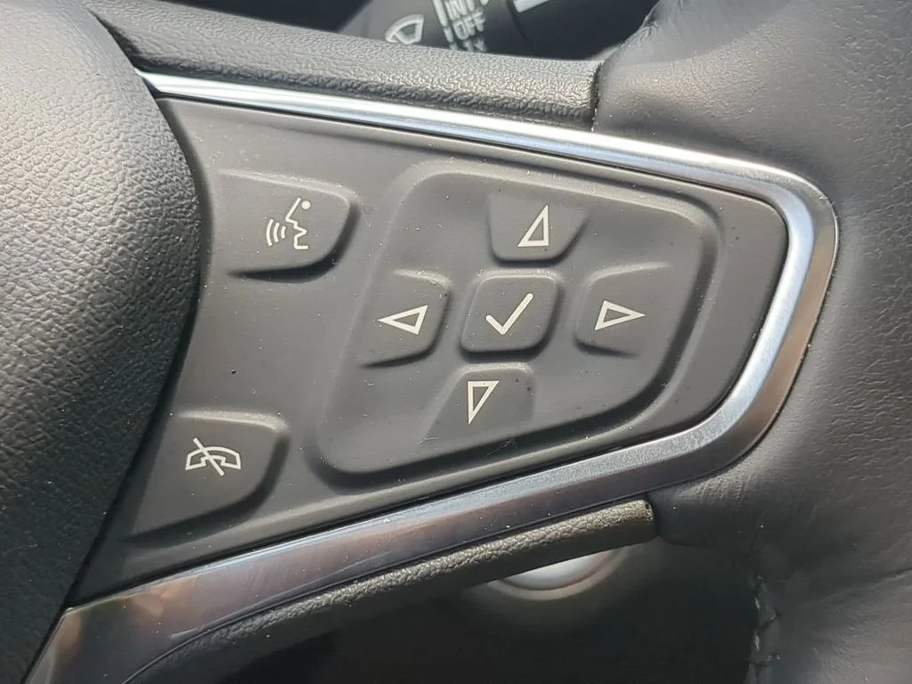 Used 2018 Black Chevrolet Premier image 21