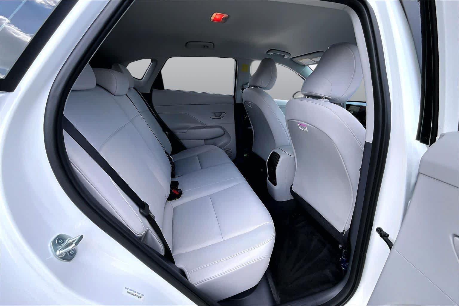 Certified Used 2026 Atlas White Hyundai SE image 19