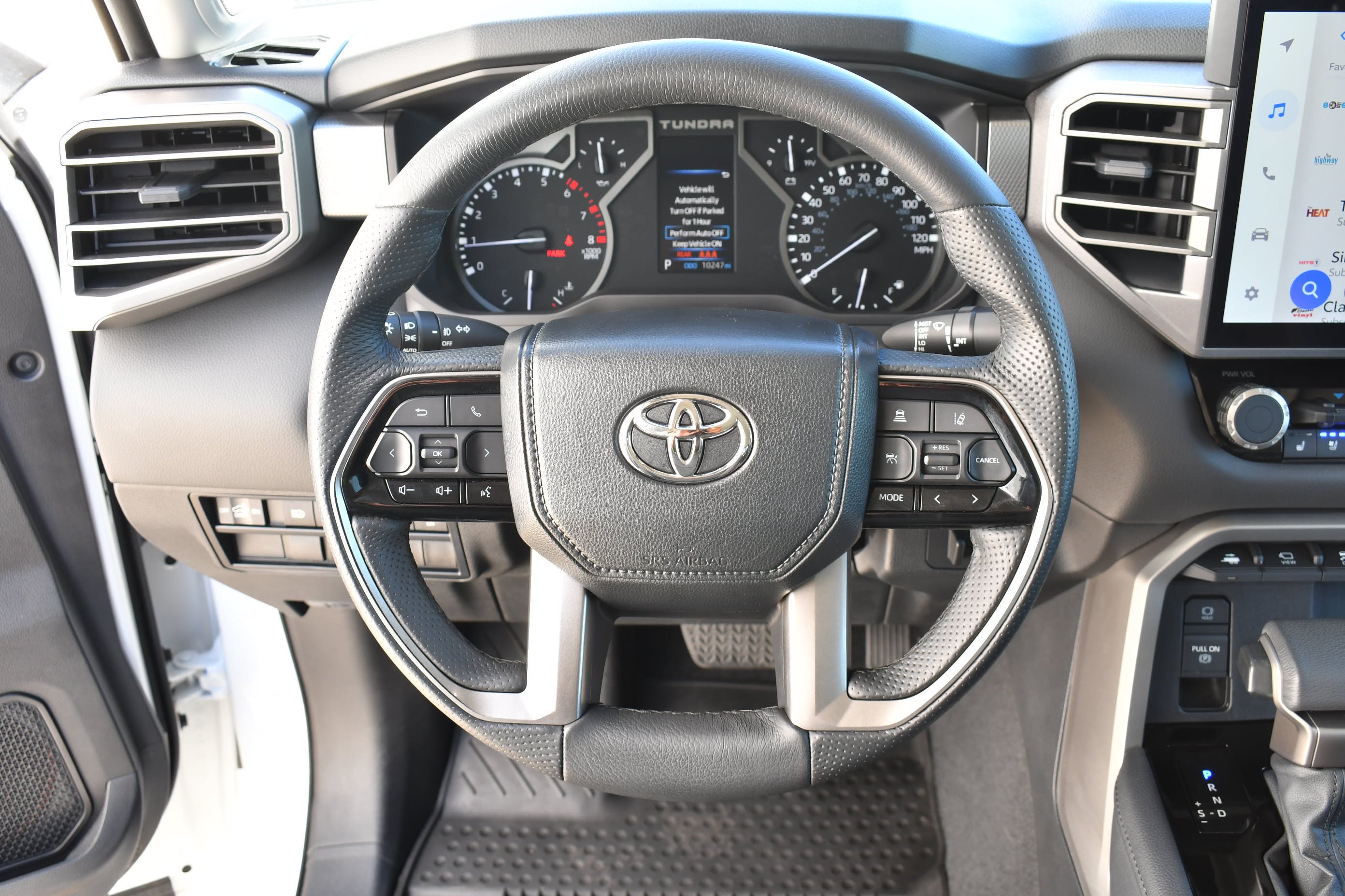 Used 2023  Toyota Limited image 18