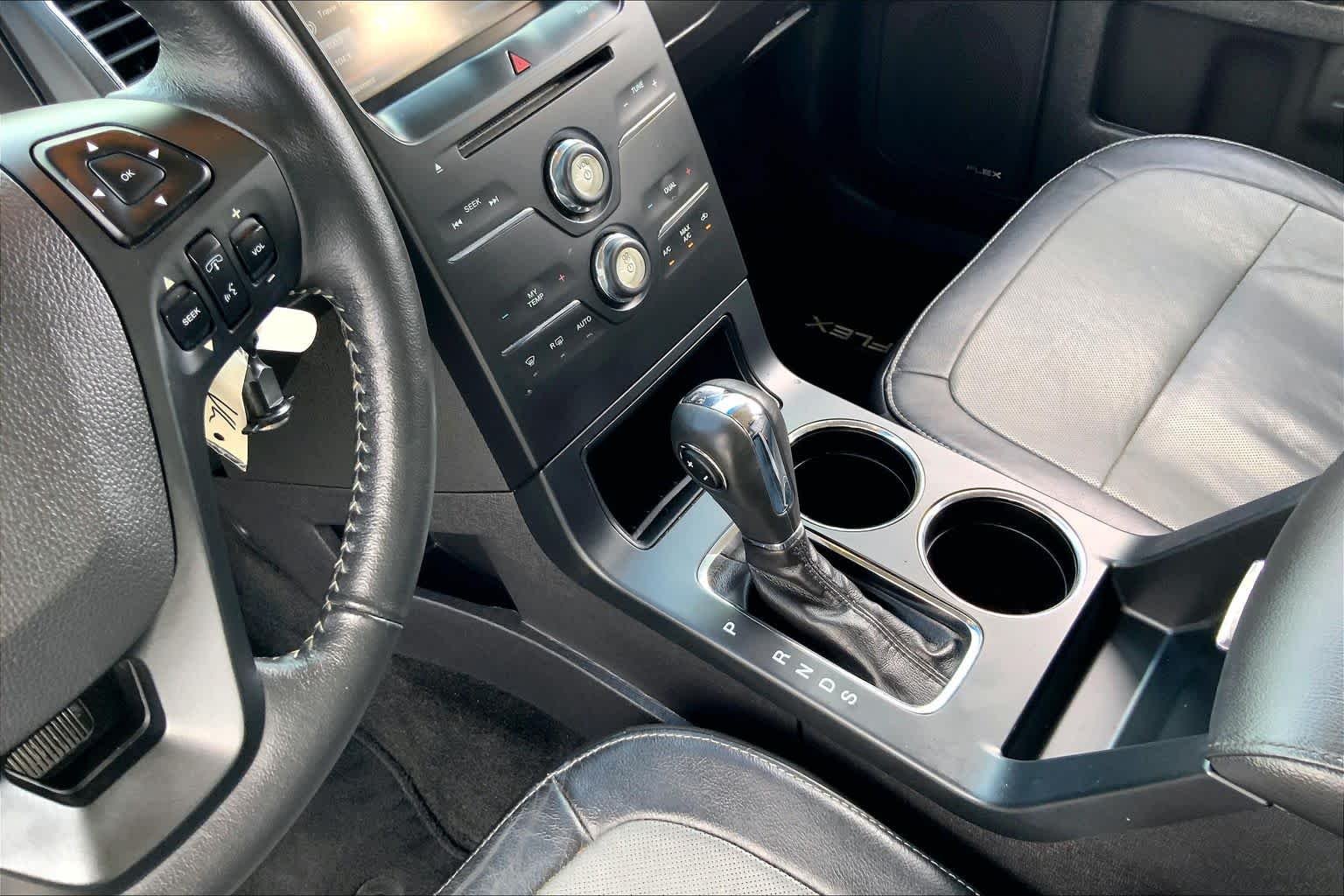Used 2014 White Platinum Metallic Tri-Coat Ford SEL image 16