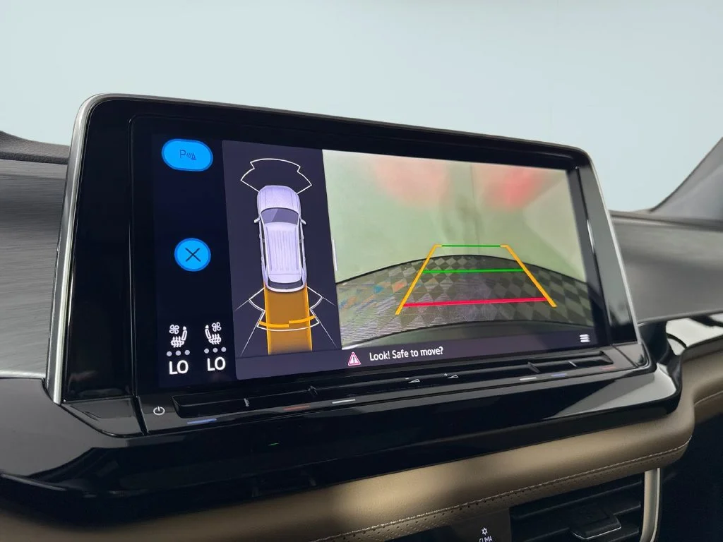 New 2026 Black Volkswagen SE w/Technology image 22