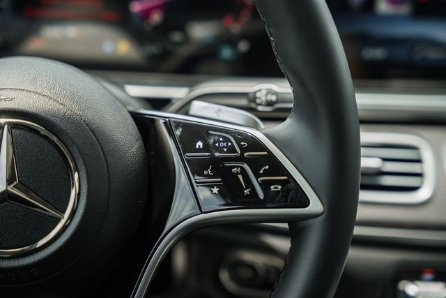 New 2026 Black Mercedes-Benz GLE 350 image 28