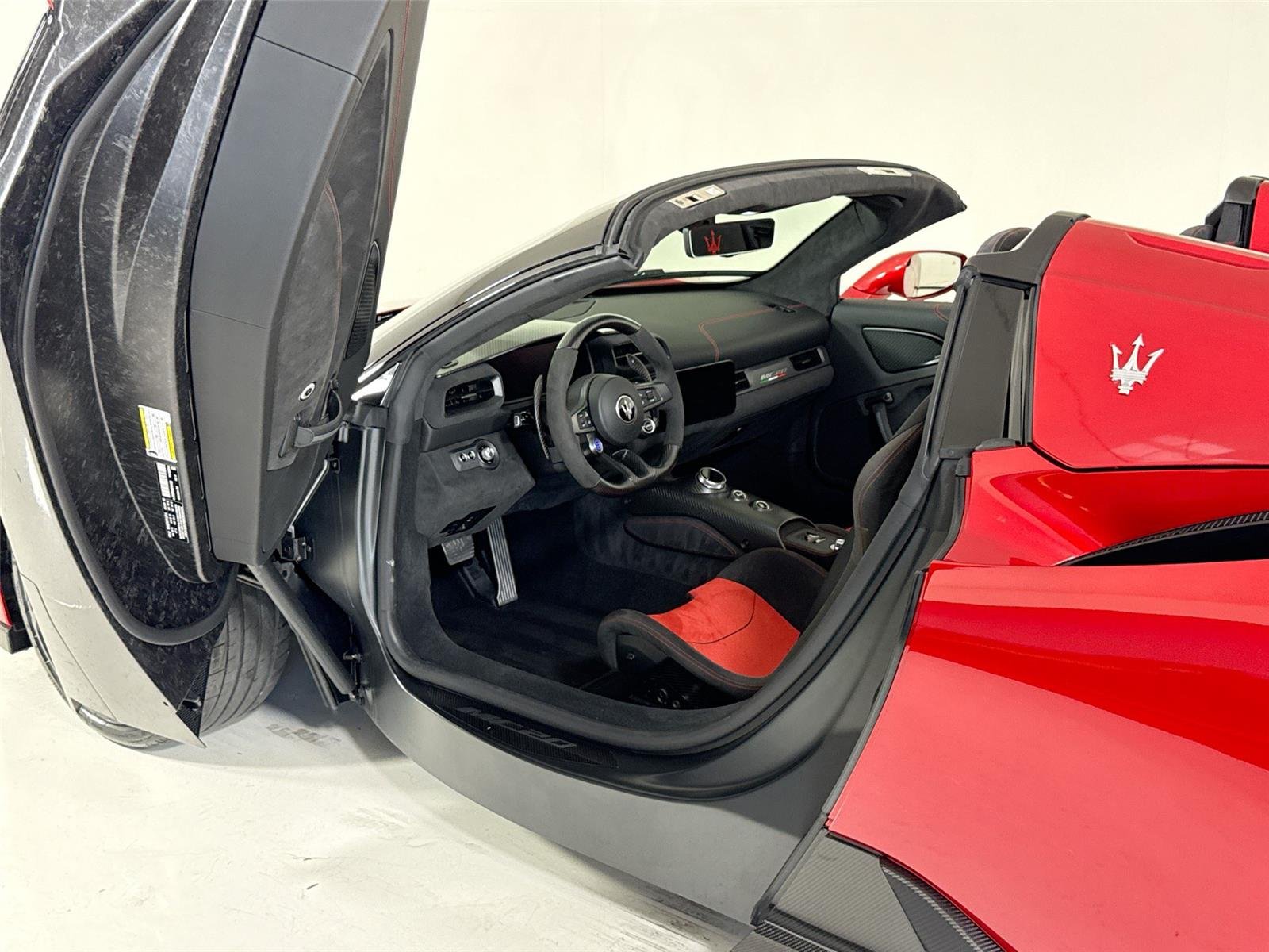 Used 2023 Exclusive Rosso Vincente Maserati Cielo Spider | $350k MSRP | Carbon Race Seats | Int & Ext Carbon image 12