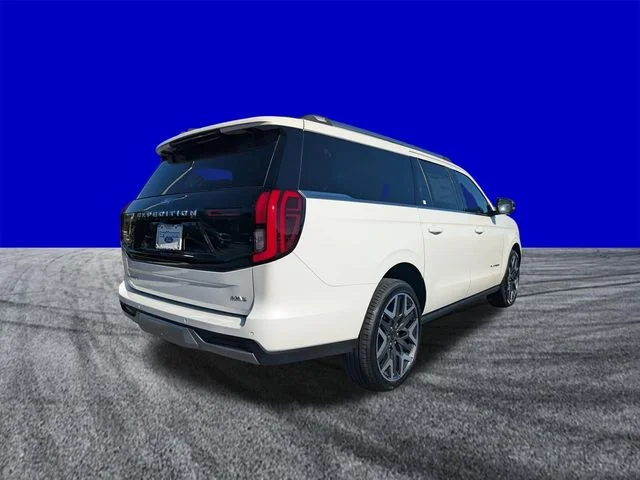 New 2026 Star White Metallic Tri-Coat Ford MAX Platinum® image 3