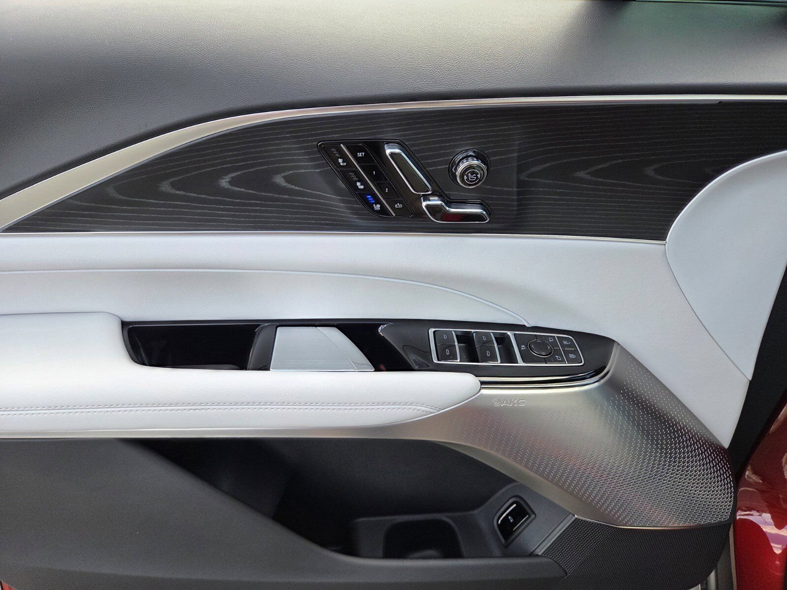 2026 Cadillac LYRIQ Premium Sport - Photo 18