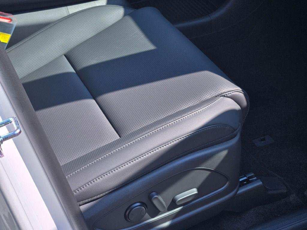 New 2026 White Pearl Hyundai XRT Pro image 6