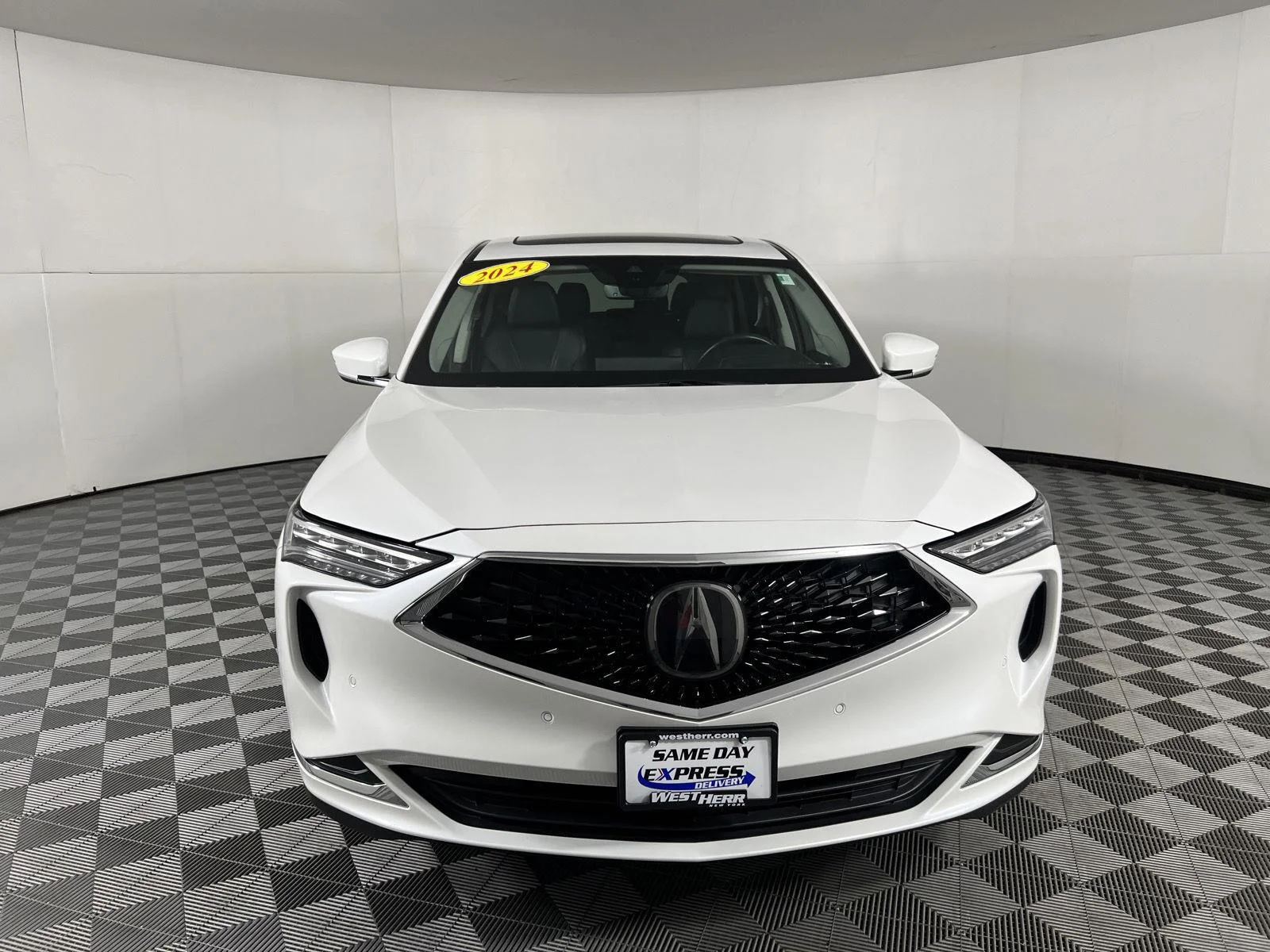 Used 2024 Platinum White Pearl Acura  image 4