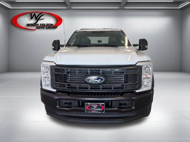 New 2027 Oxford White Ford F-550® XL image 20