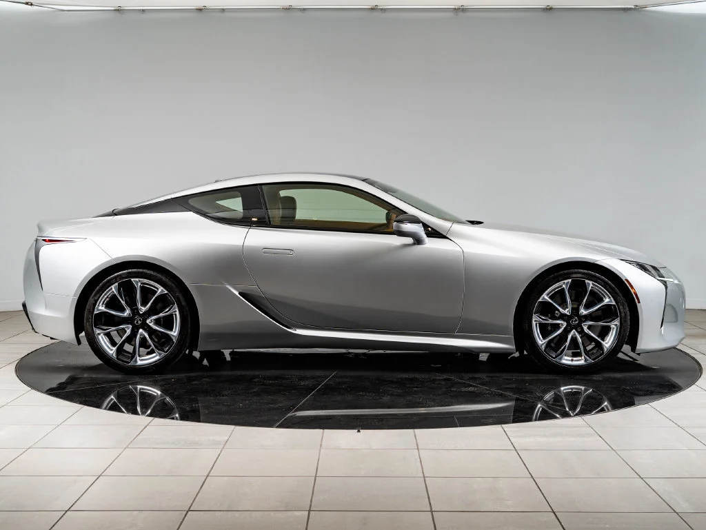 Used 2018 Liquid Platinum Lexus 500 image 11