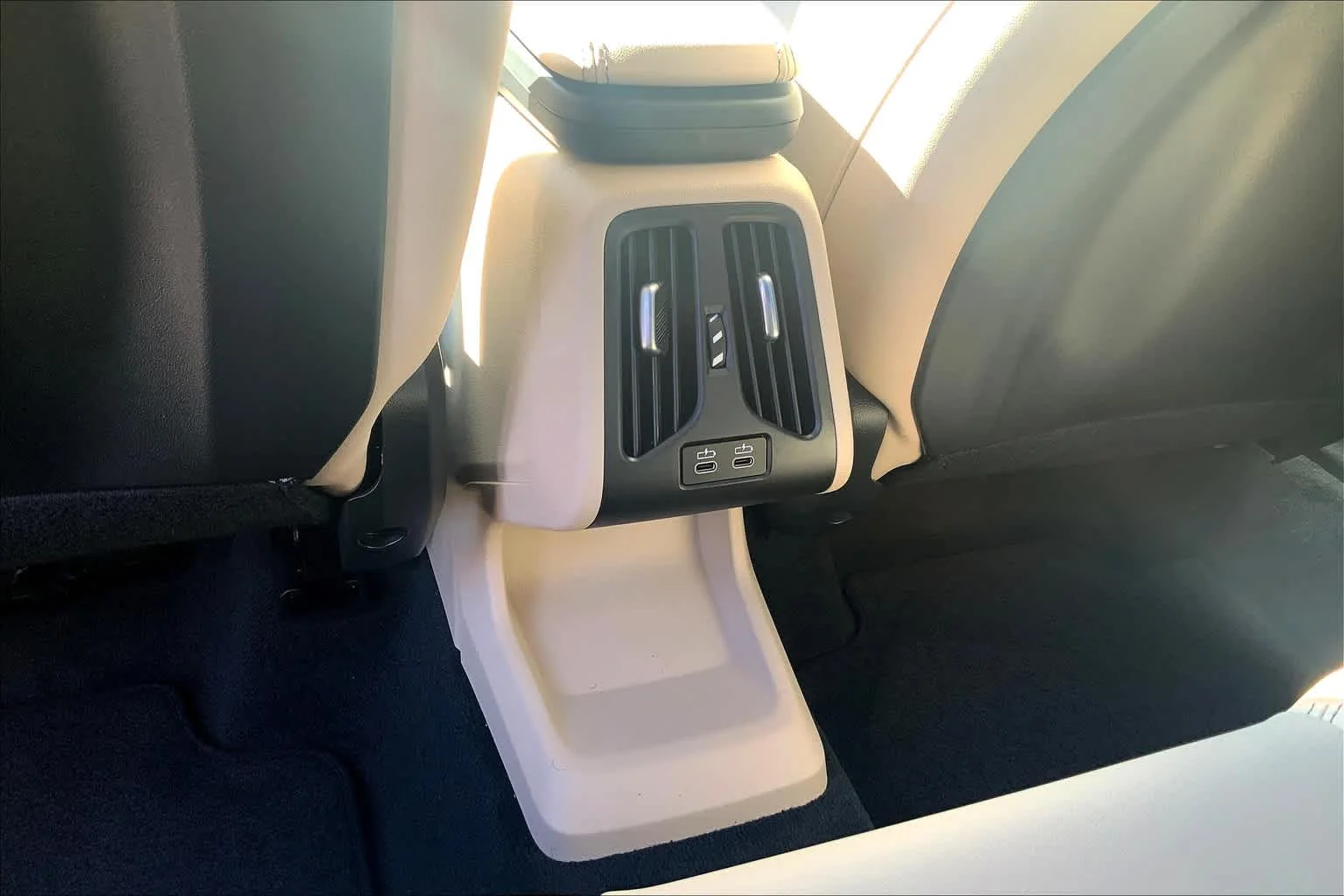 2025 BMW X1 28i - Photo 17