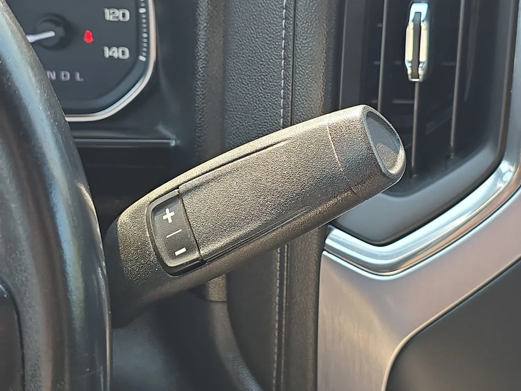 Used 2020 White GMC Elevation image 25