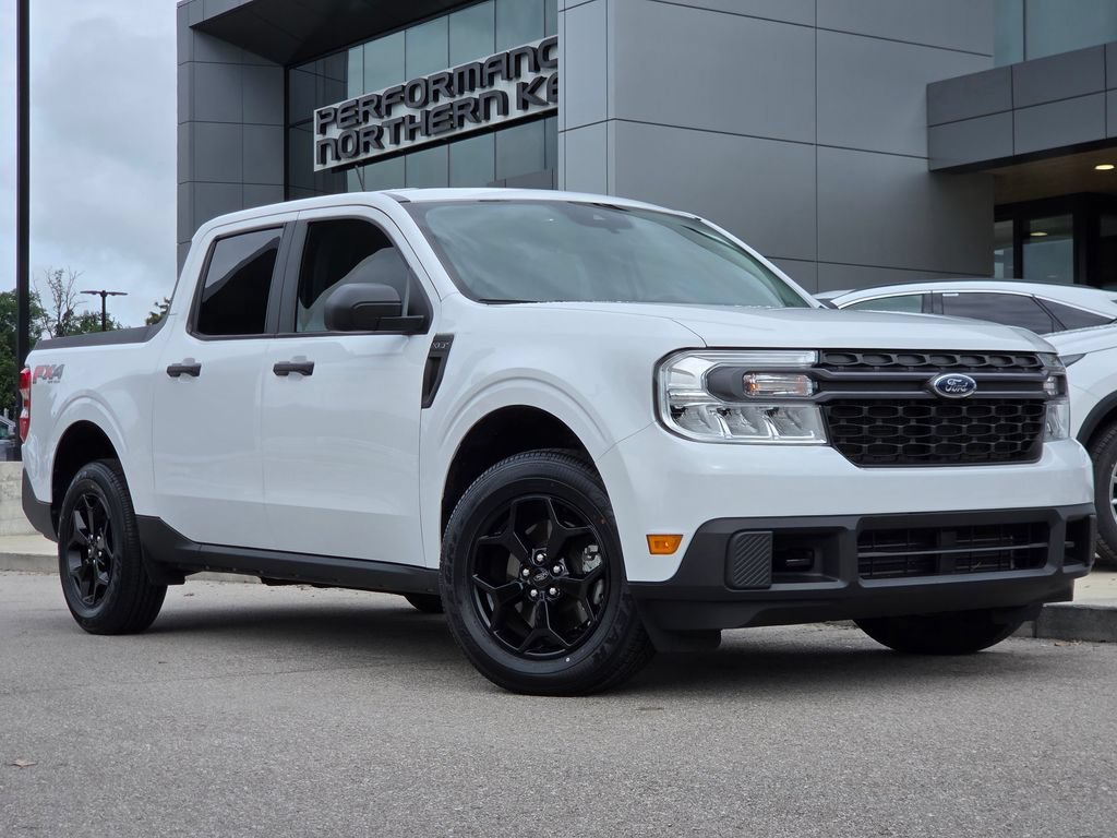 Used 2024 Oxford White Ford XLT image 2