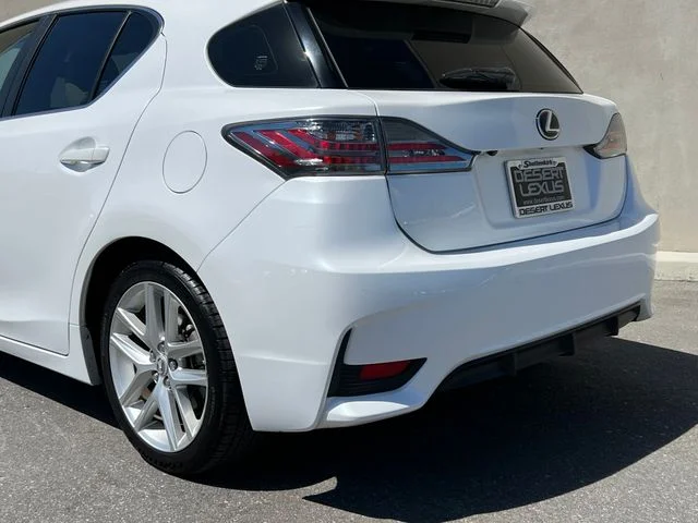 Used 2016 Eminent White Pearl Lexus  image 8
