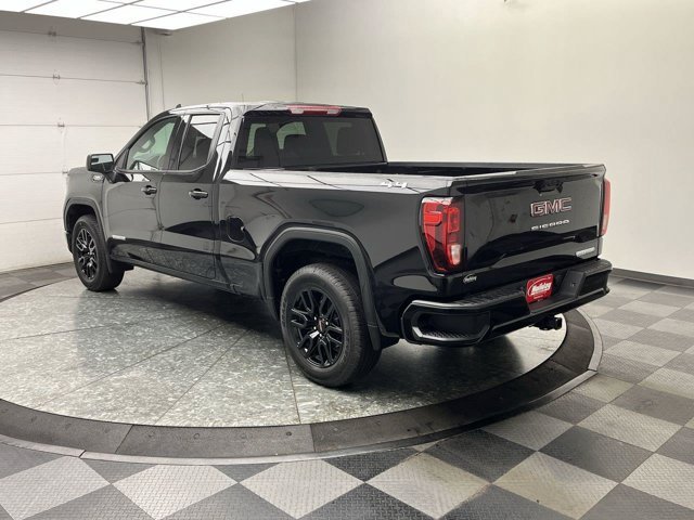 Used 2026 Onyx Black GMC Elevation image 2