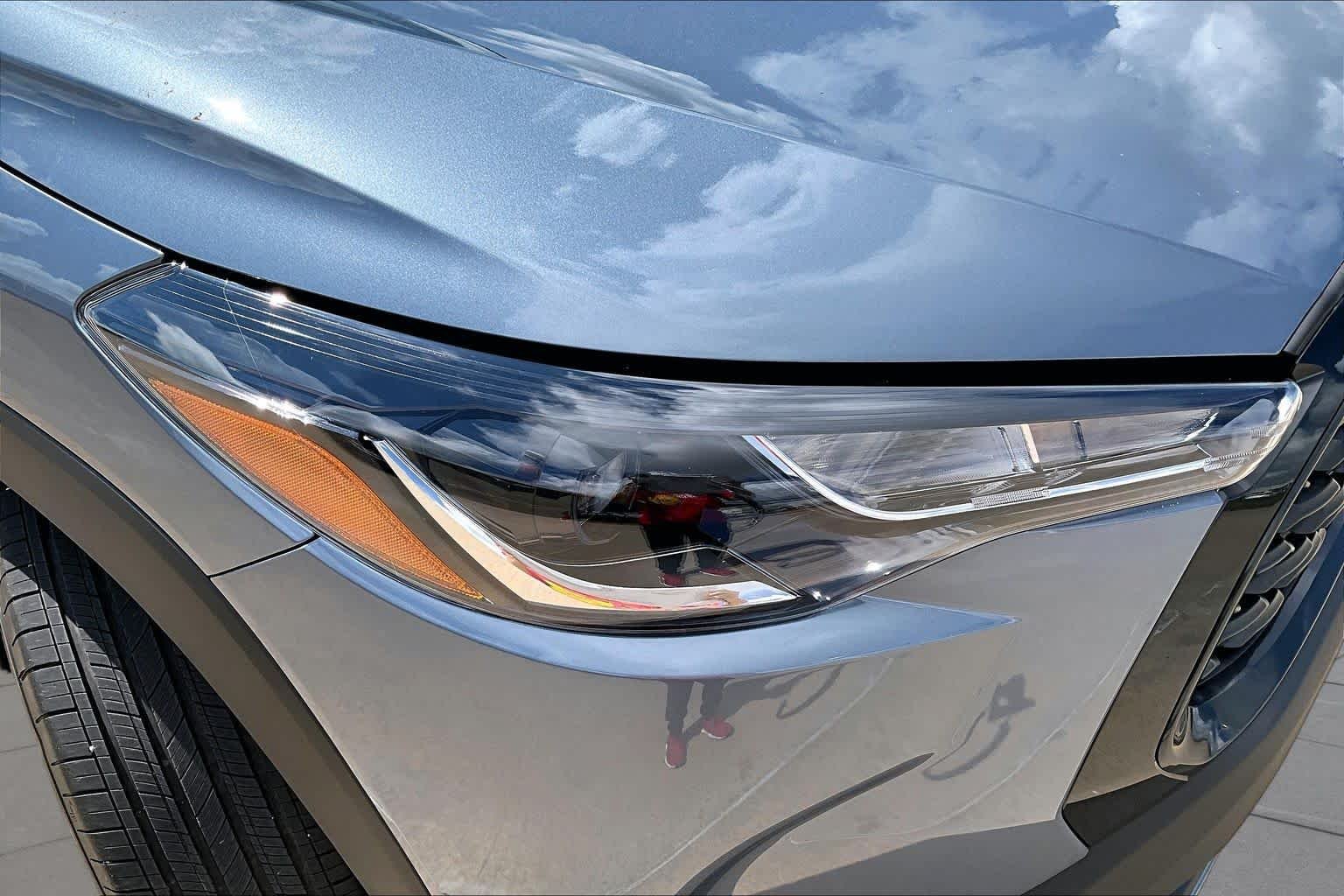 Used 2024 Celestite Toyota LE image 26