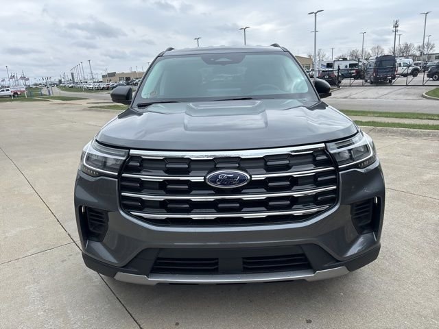 New 2026 Carbonized Gray Metallic Ford Active image 37